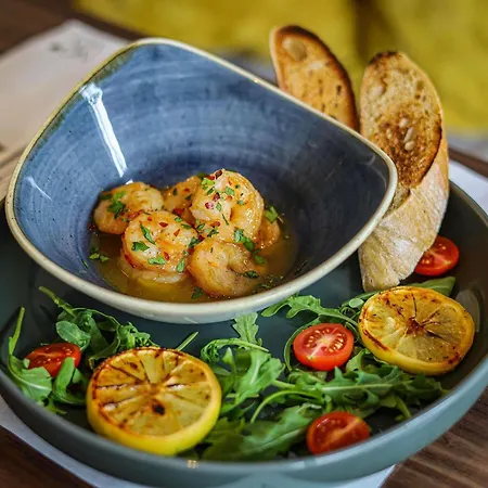 מלון Novotel Malta 3*