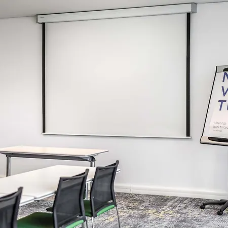 Novotel Malta Hotel 3*