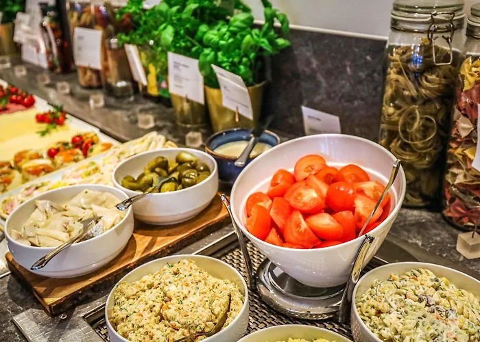 Novotel Malta מלון 3*