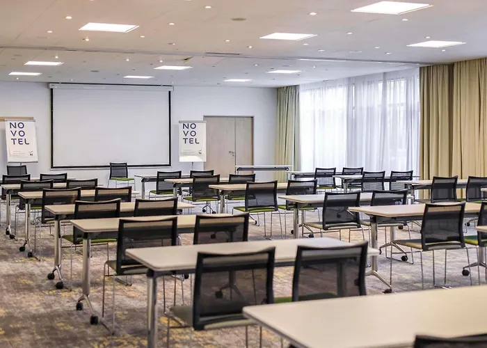 מלון Novotel Malta פוזנן