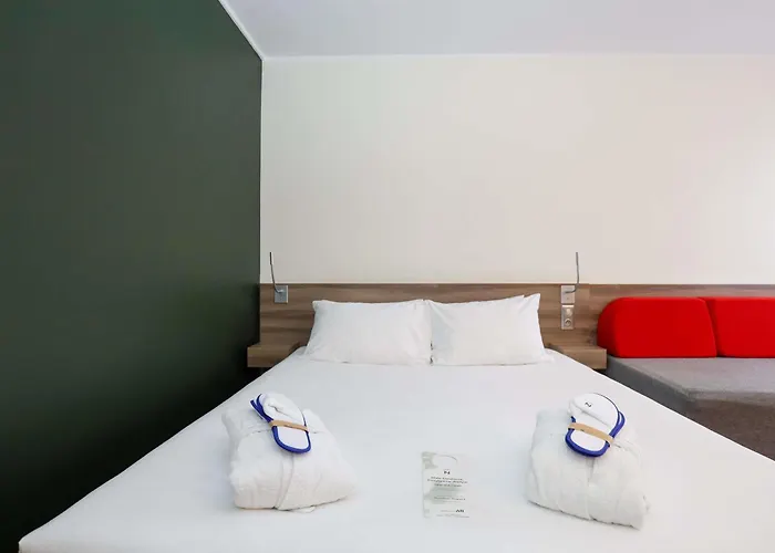 מלון Novotel Malta 3*