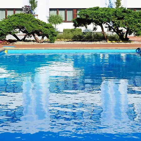 Novotel Malta מלון 3*