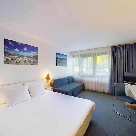 Novotel Malta מלון 3*